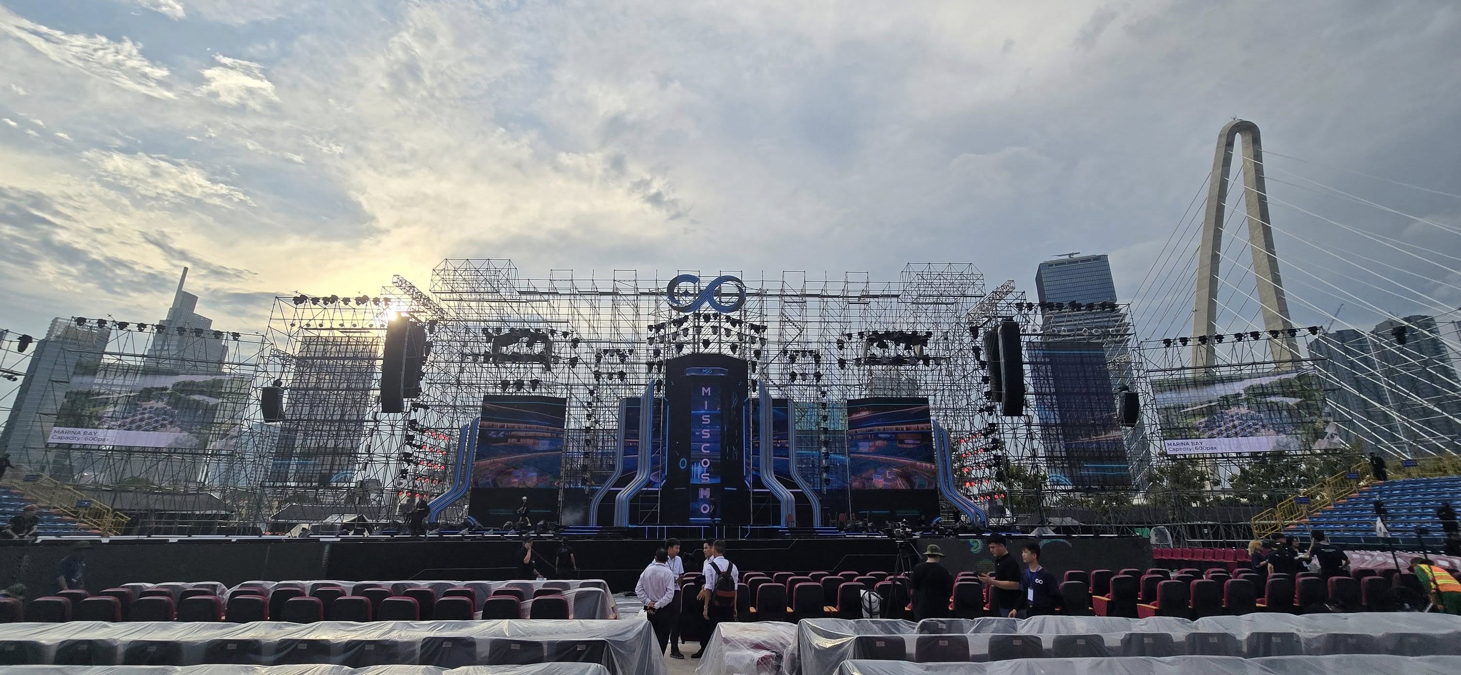 Hệ thống âm thanh chuyên nghiệp