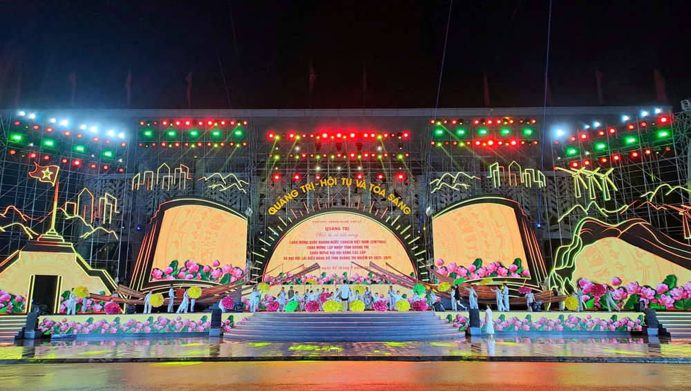 Sàn sân khấu, sàn khán đài